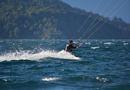 Kitesurfing in Bariloche